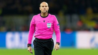 إعلان حكم مباراة برشلونة ضد ريال مدريد في الكلاسيكو
