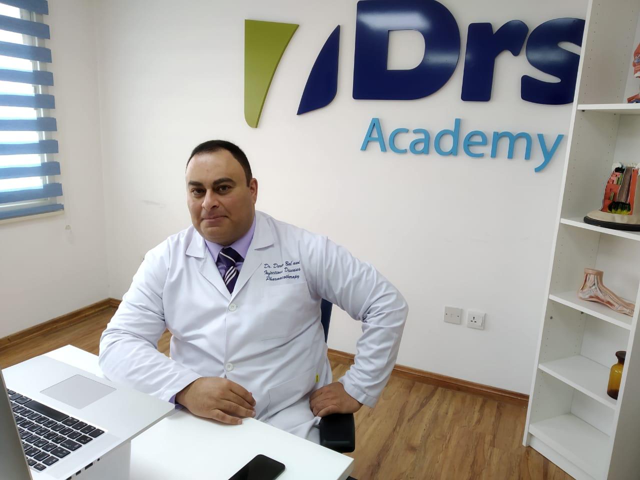 مستشار علاج الأمراض المُعدية بجامعة البترا د. بلعاوي: معركة الأردن الحقيقية مع فايروس كورونا تبدأ عند فتح القطاعات الاقتصادية والمعابر الحدودية