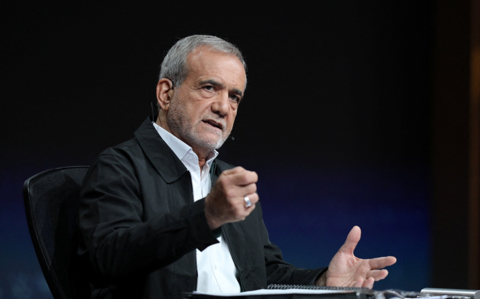 الرئيس الإيراني: "لا نريد الحرب مع أحد"