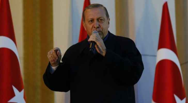 أردوغان يقول لا حل في سوريا والأسد في السلطة