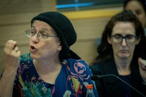 وزيرة متطرفة لدى الاحتلال تفضل موت المحتجزين على وقف العدوان عن غزة