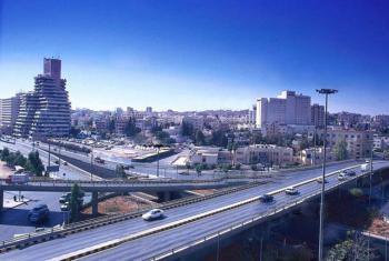 تكلفة انشاء وتعبيد المتر الواحد 11 دينارا