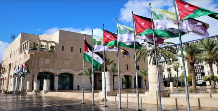 الأمانة تنذر عددا من العمال الأردنيين ..  أسماء