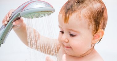 خطوات قبل شاور البيبى فى الشتاء تحميه من البرد