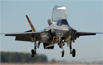 بالفيديو ..  المقاتلة الأمريكية "F-35" تنجح بتجاربها بتكلفة 390 مليار دولار