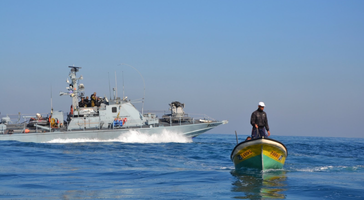 إذاعة جيش الاحتلال: إطلاق نار استهدف غواصين عند شواطئ غزة الشمالية