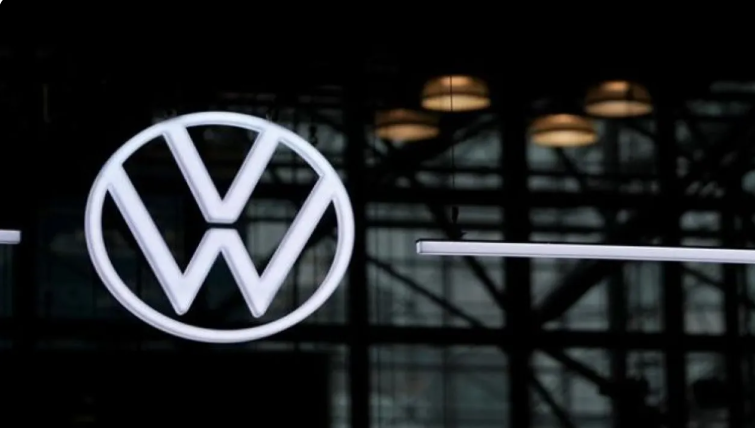 مغامرة فولكسفاغن داخل الصين ..  سباق سرعة وابتكار في أكبر سوق سيارات بالعالم