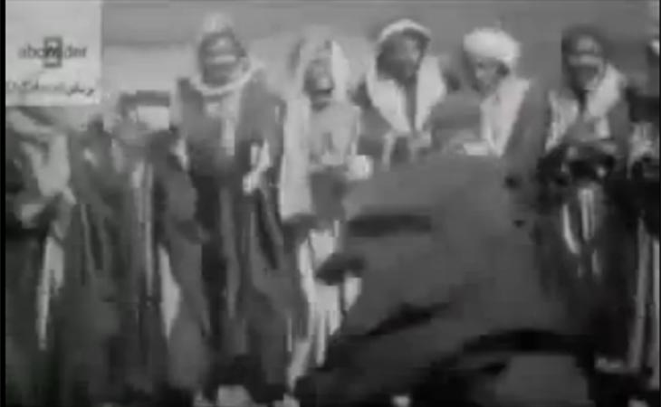 بالفيديو ..  مقطع نادر لـ «دحة عنزة» عام 1915 بعدسة مستشرق الماني