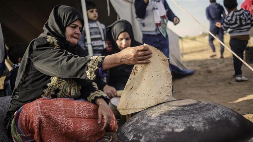 بالصور .. منسف ومفتول وخبز ..  ما علاقتها بالشعب الفلسطيني 