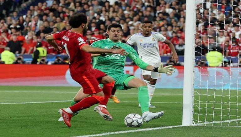 محمد صلاح ضد كورتوا ..  6 محاولات تحطمت أمام صخرة ريال مدريد