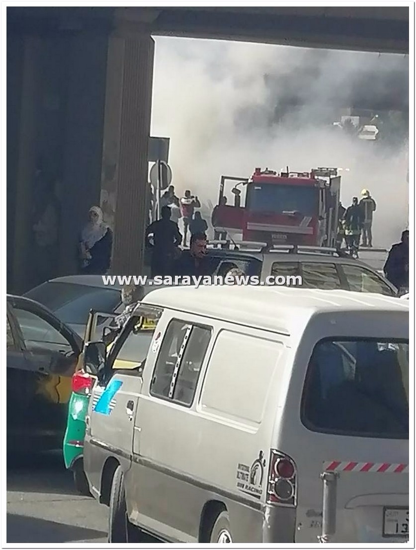 عمان: تماس كهربائي يتسبب بحريق مركبة على دوار الداخلية ..  صورة