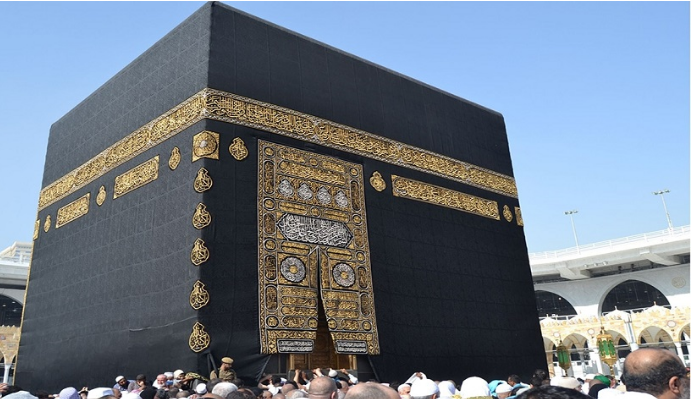 ما هي الكلمات المكتوبة على كسوة الكعبة  ..  تفاصيل مذهلة بالصور