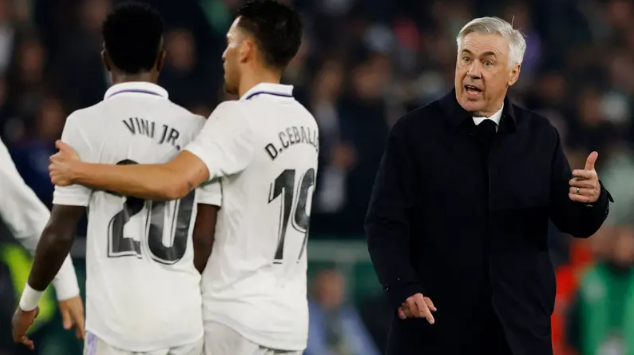 بسبب نجوم ريال مدريد ..  أنشيلوتي "خائف"