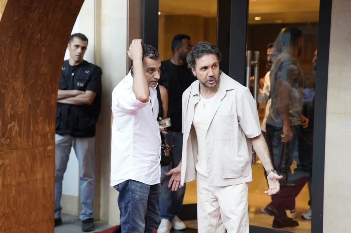 هشام ماجد يتحدث عن تفاصيل مسرحيته الجديدة "خيال مريض" (فيديو وصور)