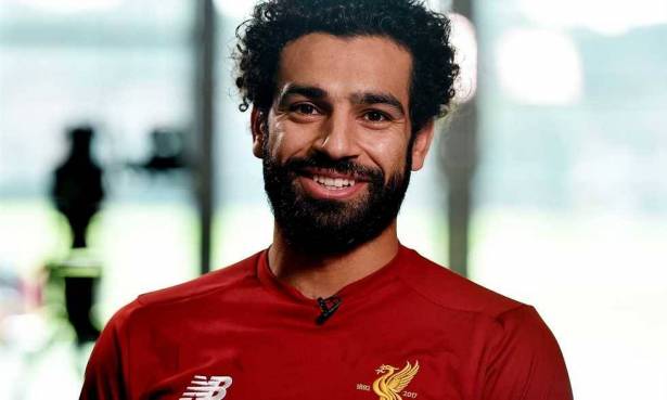 بالفيديو ..  مقلب كوميدي للنجم المصري صلاح مع أطفال ليفربول