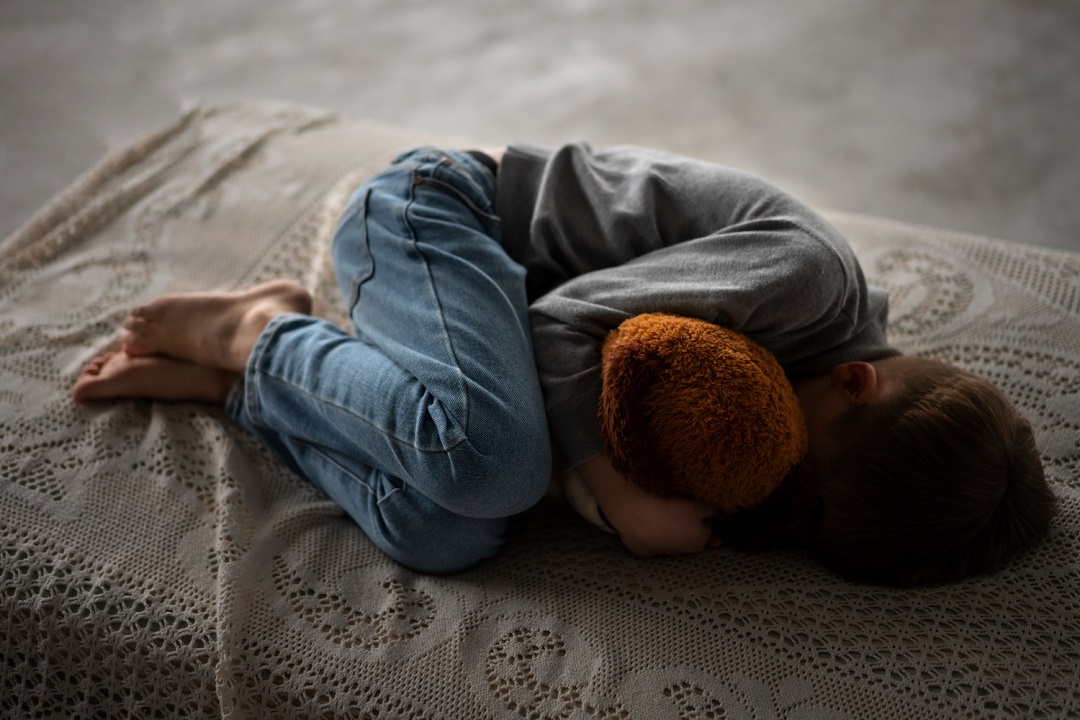 لدي خوف ورهاب من النوم بمفردي ..  أريد حلاً عمليًا