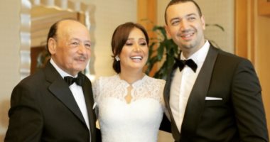بالصور  ..  أول تعليق من معز مسعود بعد عقد قرانه على الفنانة حلا شيحة