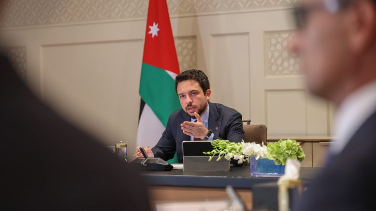 ولي العهد يؤكد ضرورة توفير الخدمات التي يحتاجها رجال الأعمال والمواطنون على تطبيق سند للأعمال