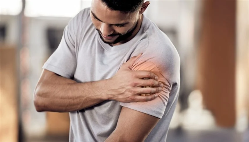 وداعاً لآلام الكتف الحادة ..  علاجات جديدة وتدخل جراحي أقل