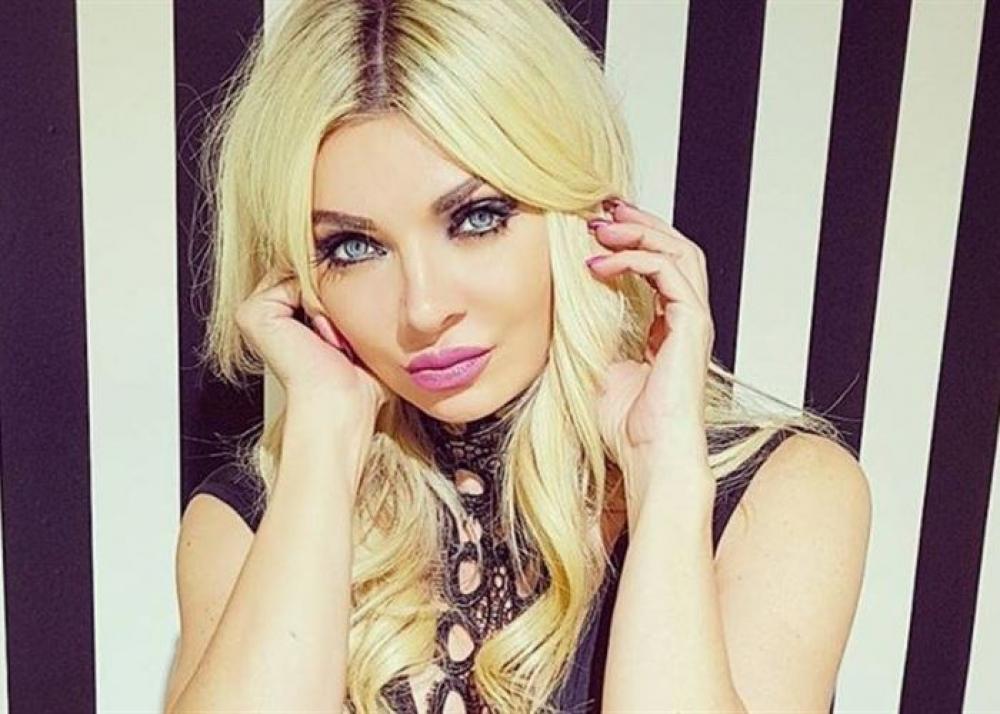 شاهدوا بالفيديو  ..  صراخ وبكاء  ..  ميريام كلينك تنهار عند إجراء فحص "كورونا"