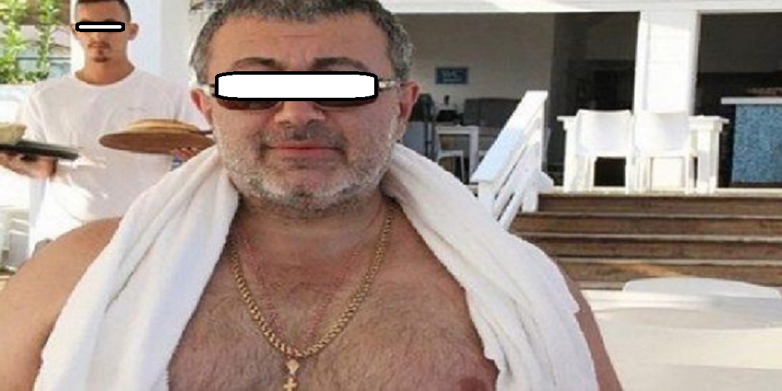 بالصور  ..  (3) شقيقات يقتلن والدهن بطريقة مروعة لهذا السبب الصادم  ..  "تفاصيل"