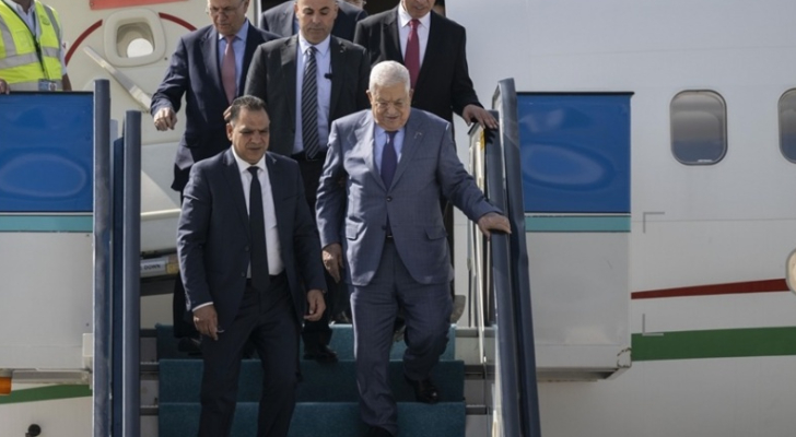 عباس يصل مصر لترؤس اجتماع الأمناء العامين للفصائل الفلسطينية