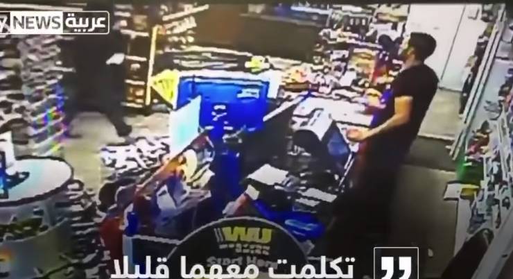 بالفيديو .. شاهد شجاعة شاب أردني تمنع سرقة متجر كبير في كندا