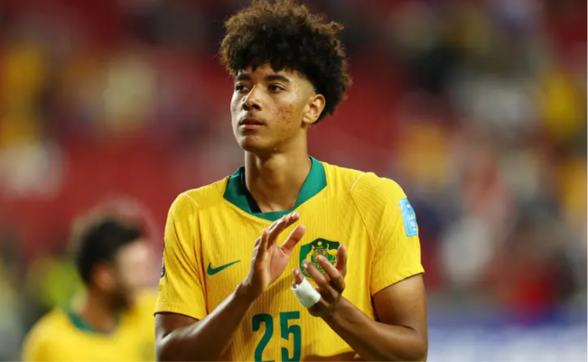 مراهق أسترالي يتوعد محمد صلاح