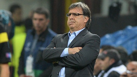 تاتا مارتينو يلمح لقرب رحيله عن تدريب برشلونة