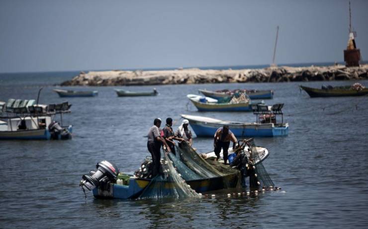 سلطات الاحتلال تقلص مساحة الصيد في غزة 
