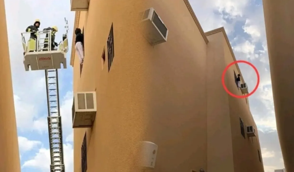 فيديو إنقاذ أم لابنها يتصدر ترند السعودية ..  الحقيقة وراء المقطع