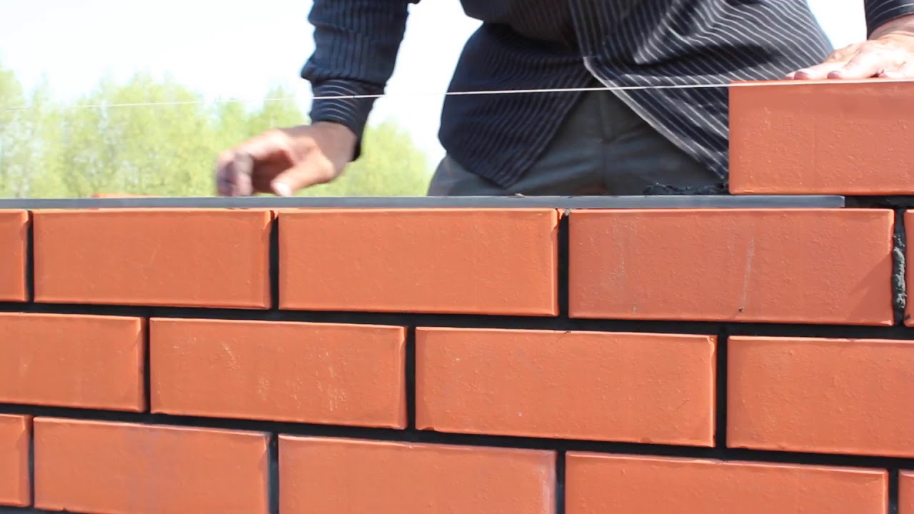 مطلوب معلميه بناء طوب شغل هندسي