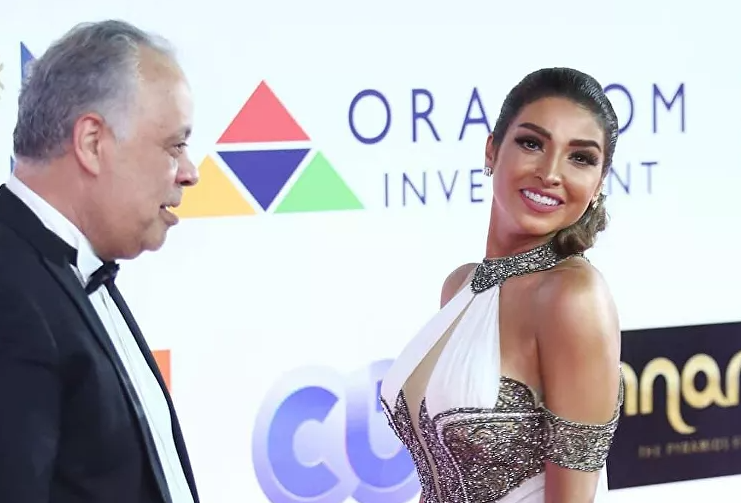 روجينا تحرج أشرف زكي بسؤال على الهواء  .. فيديو 