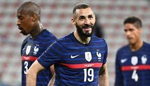 بسبب "فالبوينا"  ..  الاتحاد الفرنسي يدرس خيار استبعاد بنزيما من المنتخب 