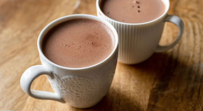 "مشروب محبوب" يخفي فوائد لا يعرفها كثيرون