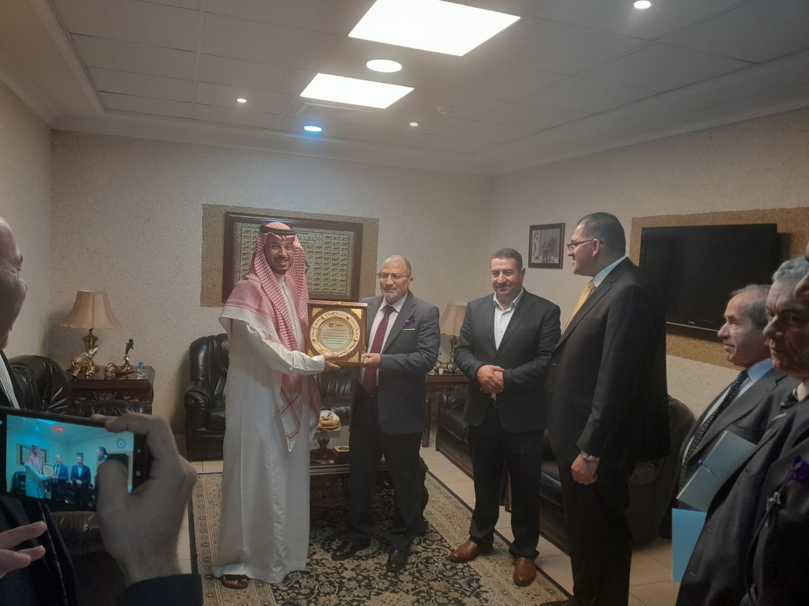 منظمة UMR تكرّم مستشفى الاستقلال تقديرًا لجهوده في دعم البرامج الصحية والإنسانية