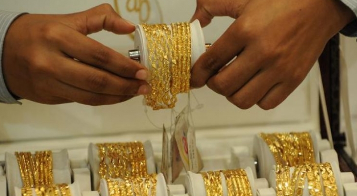 الذهب يهبط لأدنى مستوياته خلال 2019 