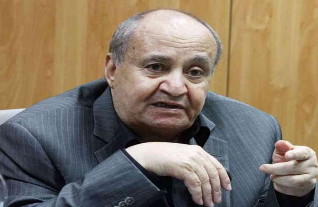 وفاة الكاتب المصري المعروف وحيد حامد عن عمر يناهز الـ 76 عاماً