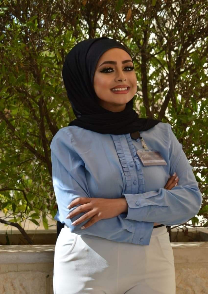 الزميلة رانيا الأحمد  ..  كل عام و أنت بألف صحة و سعادة