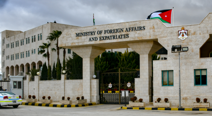 الخارجية: نعمل على إجلاء 61 مواطناً أردنياً من غزة اليوم