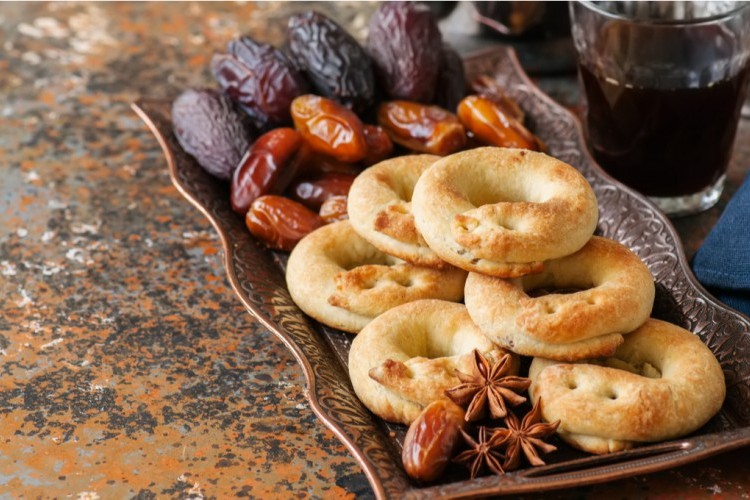 كعك العيد باليانسون بالتمر