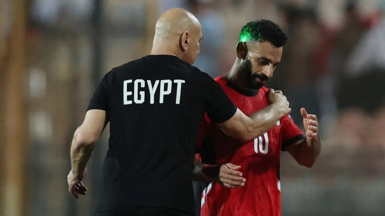 محمد صلاح يعود لمنتخب مصر ..  وتفاصيل انتهاء الأزمة تتكشف