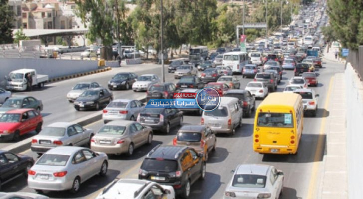 أزدحامات مرورية خانقة في العاصمة عمان نتيجة تأخير الدوام 