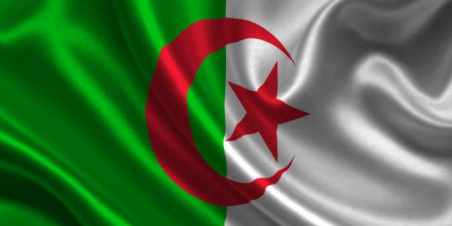 أكاديمي يُعلق على الأزمة السياسية في الجزائر