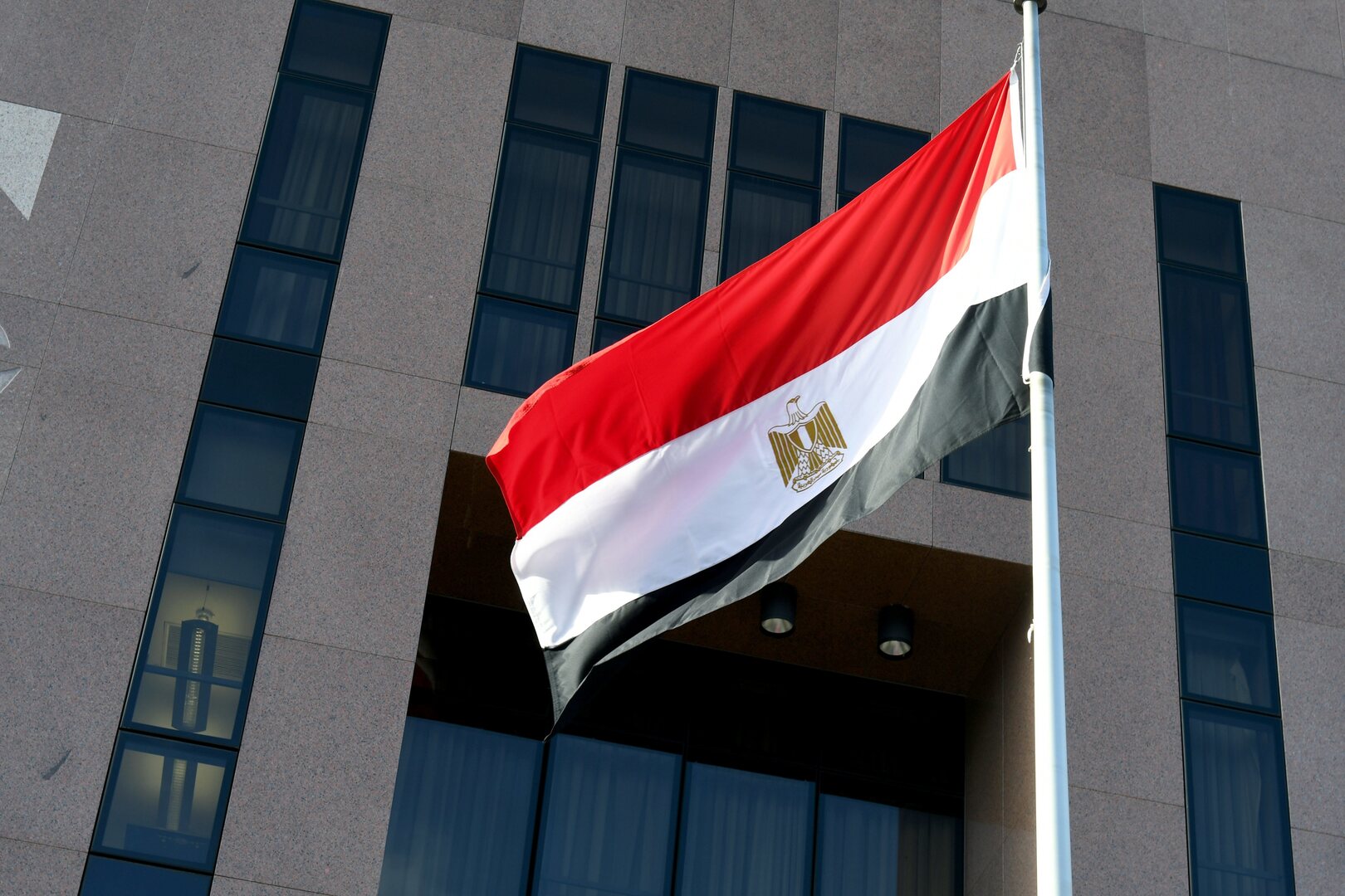 مصر تدعو مواطنيها لمغادرة أوكرانيا