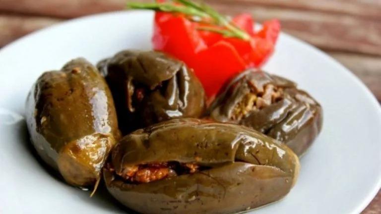 جربيها ..  حيلة عبقرية لمنع تغير لون المكدوس
