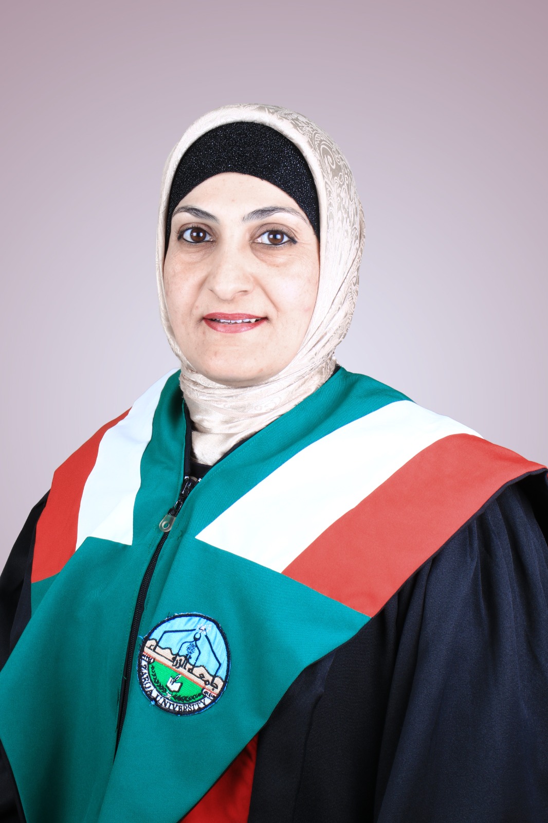 جامعة الزرقاء تفوز بجائزة صندوق الحسين للأبحاث الاقتصادية لعام 2025