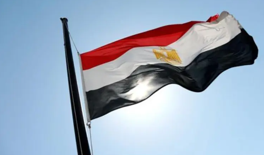 مصر تطبق نظام العمل عن بعد يوم أسبوعياً وتجميد جزئي للمشروعات الكبرى وترشيد الوقود