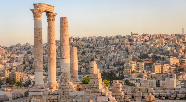 طقس دافىء في أغلب المناطق اليوم ومعتدل الحرارة حتى الثلاثاء 