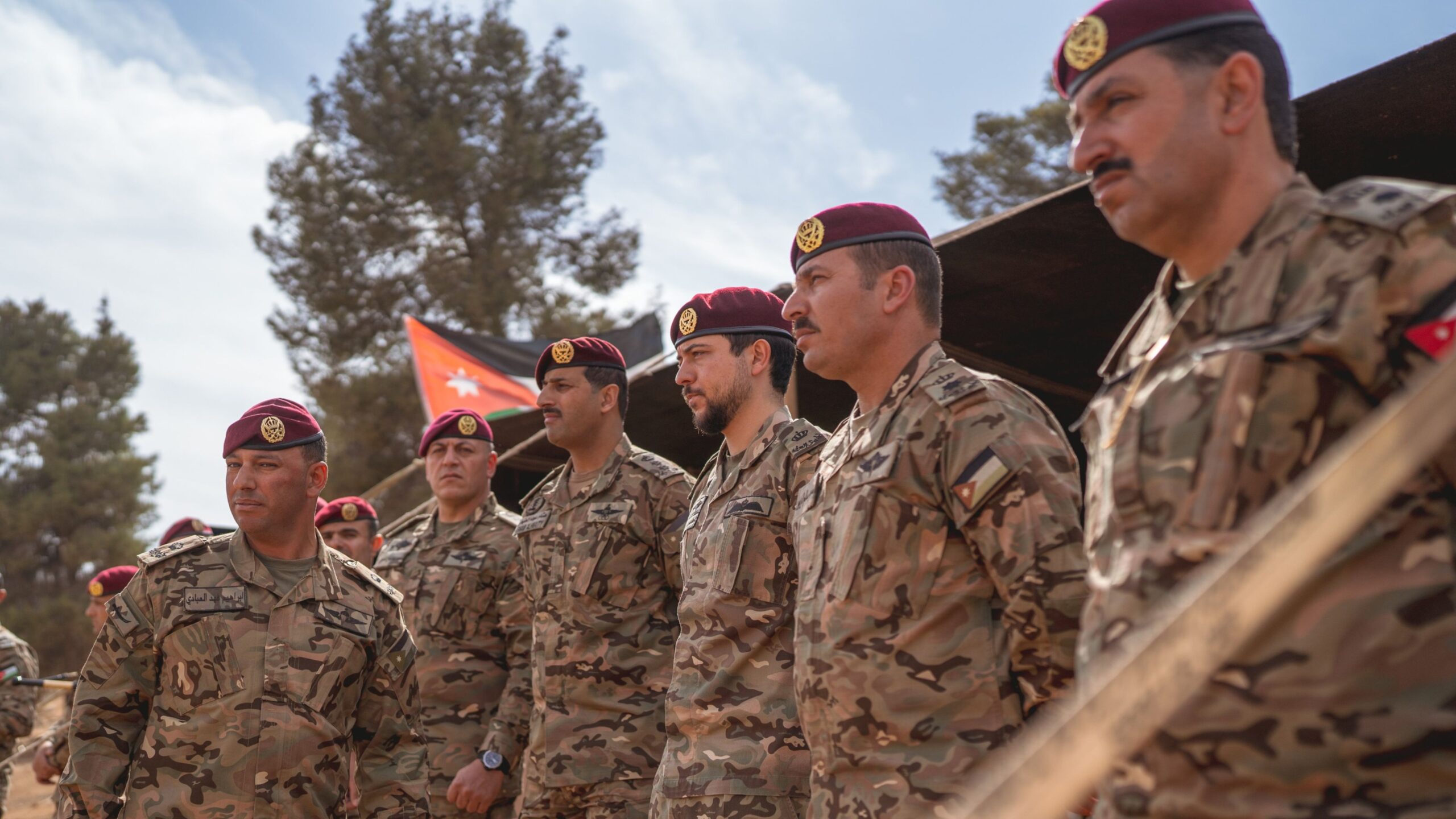 ولي العهد يحضر التمرين النهائي لدورة القوات الخاصة في الكتيبة الخاصة/101